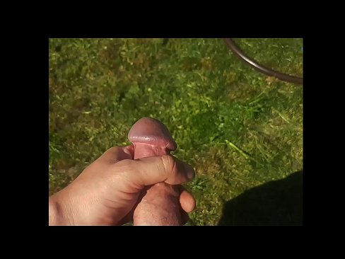 ❤️ ګرم hottie خپل ګلابي بلی fucked او د اوړي په باغ کې د squirt سره cums ترلاسه کوي ❤️❌ ❌